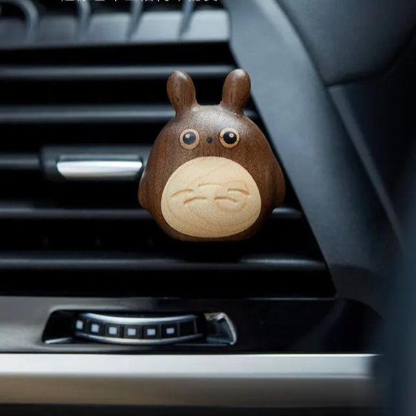 Wood Car Aromatherapy Diffuser – Totoro-Inspired Wooden Car Air Freshener - Image 12