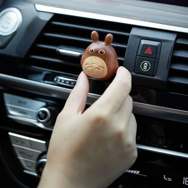 Wood Car Aromatherapy Diffuser – Totoro-Inspired Wooden Car Air Freshener - Image 2